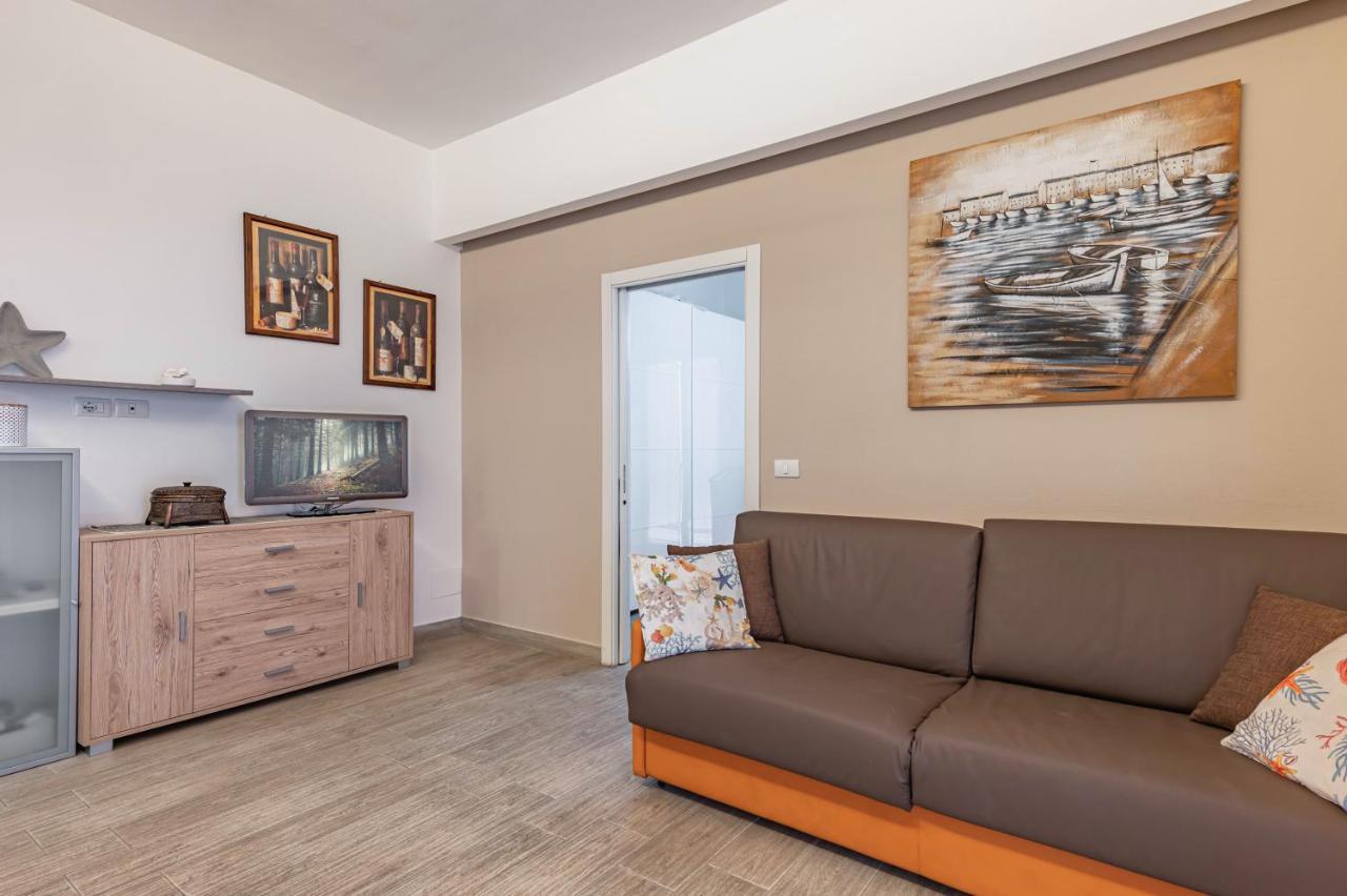 Naxos Bay Flat With Terrace 50 Meters From The Sea Apartment Giardini Naxos Exterior photo